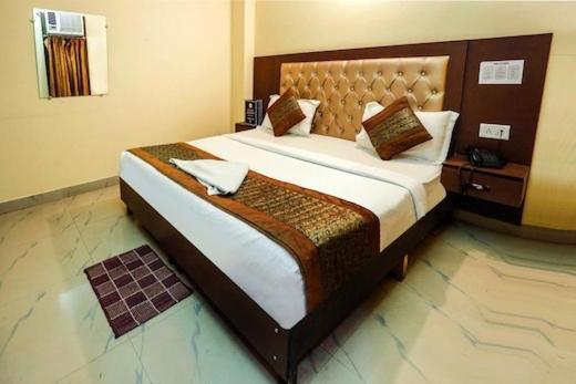 Hotel Runway 3*